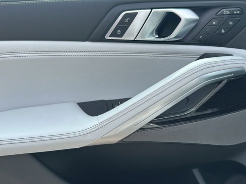 New 2026 BMW X6 xDrive40i w/ Climate Comfort Package image 14