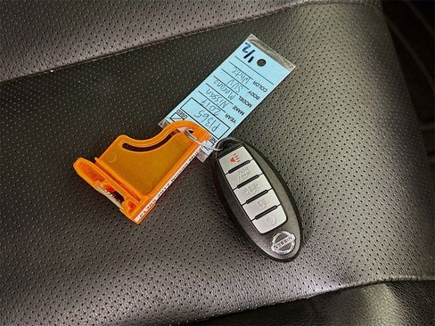 Used 2017 Nissan Murano Platinum w/ Platinum Technology Package image 34