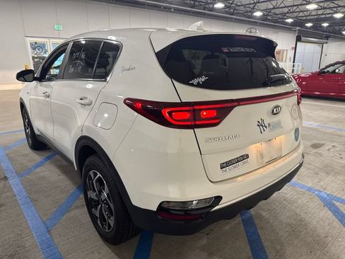 Used 2020 Kia Sportage LX AWD/4WD image 4