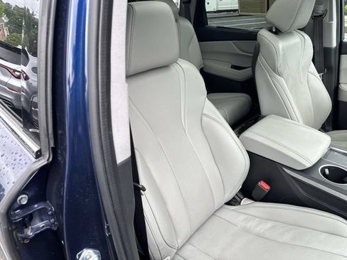 Certified 2024 Acura MDX w/ Technology Package AWD/4WD image 28