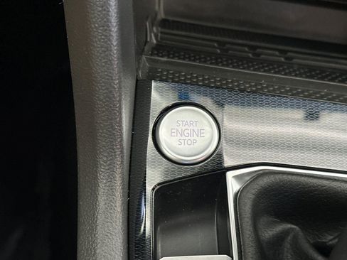 New 2026 Volkswagen Taos SE AWD/4WD image 21