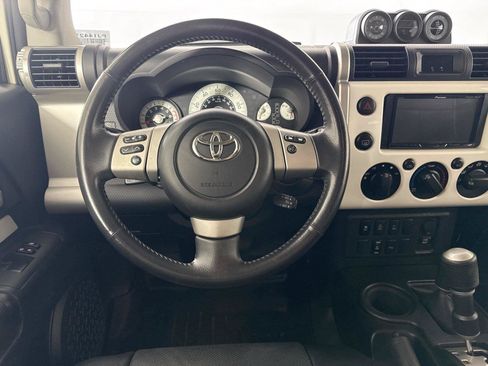 Used 2012 Toyota FJ Cruiser 4WD w/ Upgrade Pkg image 27