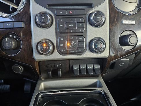 Used 2013 Ford F350 Platinum image 25