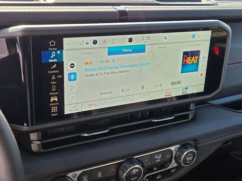 Used 2024 Jeep Wrangler Unlimited Rubicon image 30