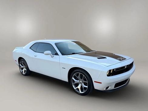Used 2015 Dodge Challenger R/T Plus RWD image 2