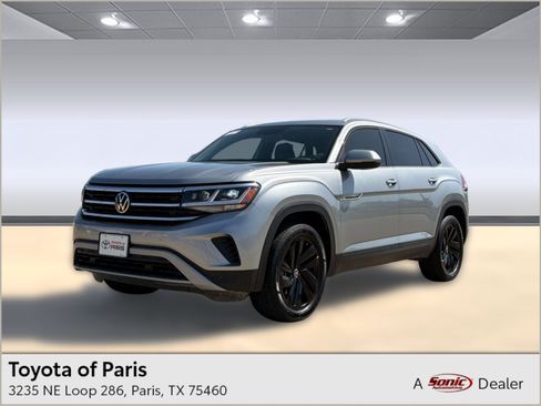 Used 2023 Volkswagen Atlas Cross Sport SE FWD image 1