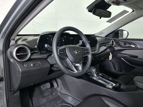 New 2026 Chevrolet Trax ACTIV FWD image 10