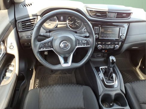 Used 2020 Nissan Rogue SV AWD/4WD image 13