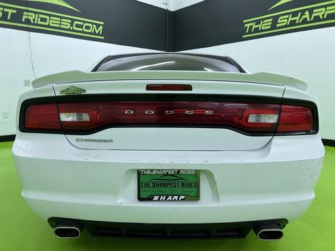 Used 2011 Dodge Charger Rallye RWD image 8