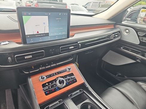 Used 2021 Lincoln Aviator Grand Touring w/ Equipment Group 302A AWD/4WD image 23