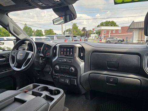 Used 2023 Chevrolet Silverado 1500 Custom AWD/4WD image 19