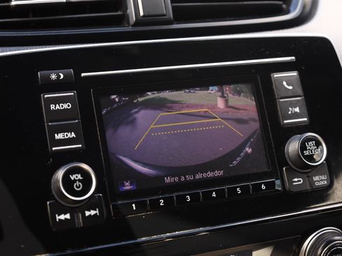 Used 2019 Honda CR-V LX image 32