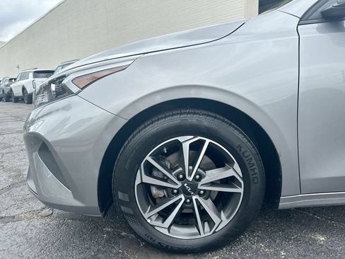 Certified 2023 Kia Forte LXS FWD image 20