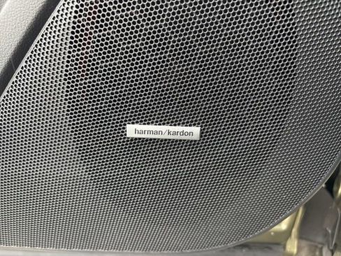 Used 2023 Subaru Forester Limited image 3