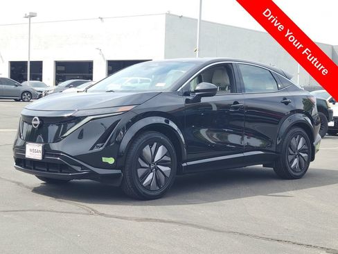 Used 2023 Nissan Ariya FWD image 2