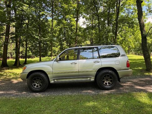 Used 2001 Toyota Land Cruiser AWD/4WD image 18