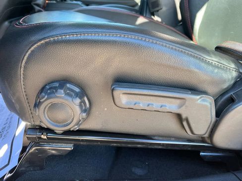 Used 2022 Jeep Gladiator Rubicon w/ LED Lighting Group image 22