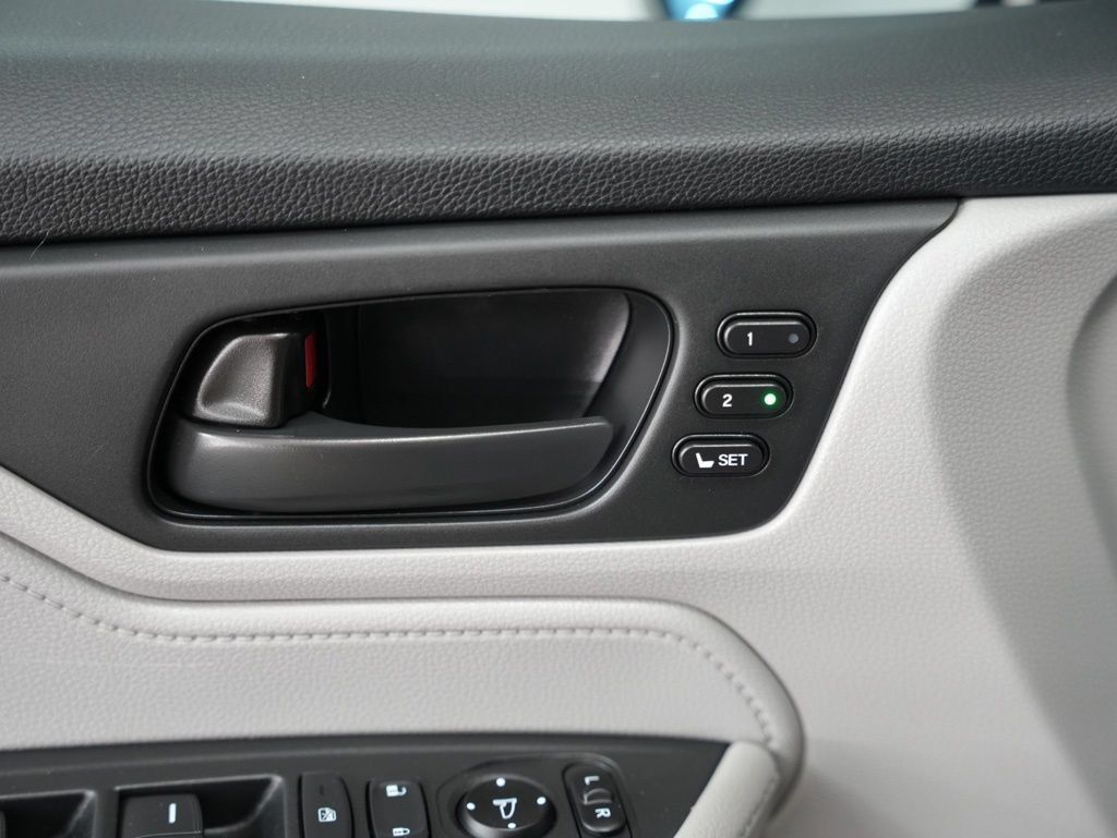 Used 2018 Honda Odyssey EX-L image 35