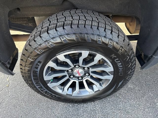 Used 2021 GMC Sierra 1500 AT4 w/ AT4 Preferred Package AWD/4WD image 14