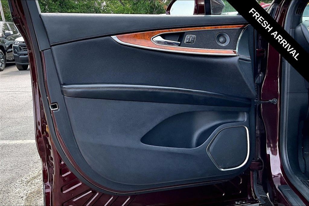 Used 2019 Lincoln Nautilus Reserve AWD/4WD image 20