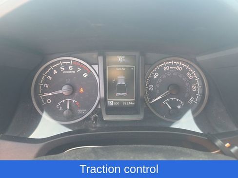 Used 2023 Toyota Tacoma TRD Off-Road image 3