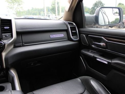 Used 2019 RAM 1500 Laramie AWD/4WD image 50
