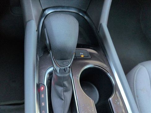 Used 2025 Chevrolet Malibu LT image 11