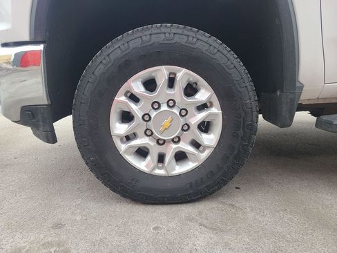 Used 2022 Chevrolet Silverado 2500 LTZ w/ Safety Package AWD/4WD image 20
