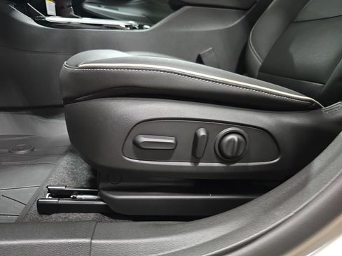 New 2026 Buick Envista Sport Touring w/ Studio Series FWD image 31