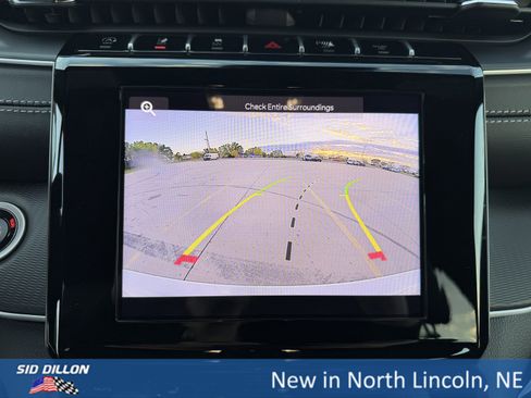 New 2025 Jeep Grand Cherokee Altitude image 12