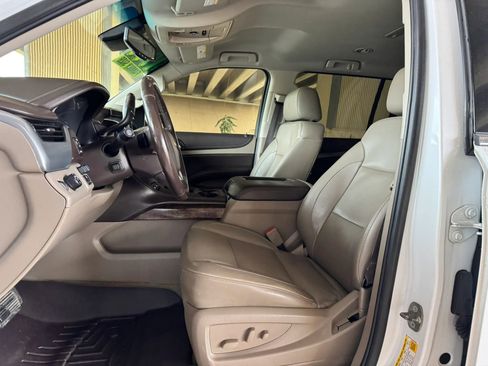 Used 2017 Chevrolet Suburban LT w/ Texas Edition Package RWD image 12