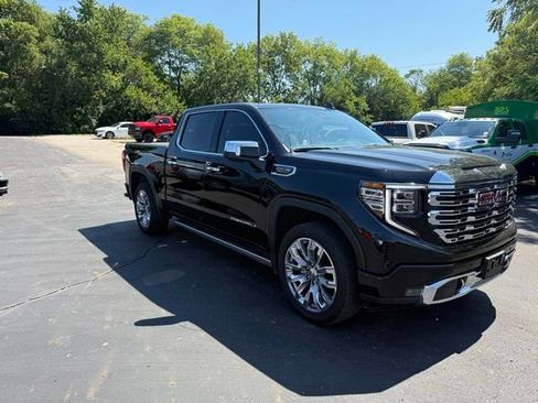 Used 2024 GMC Sierra 1500 Denali w/ Denali Reserve Package AWD/4WD image 3