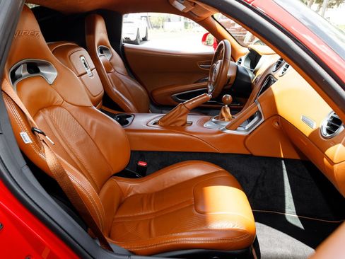 Used 2014 SRT Viper GTS w/ GTS Laguna Interior Package RWD image 51