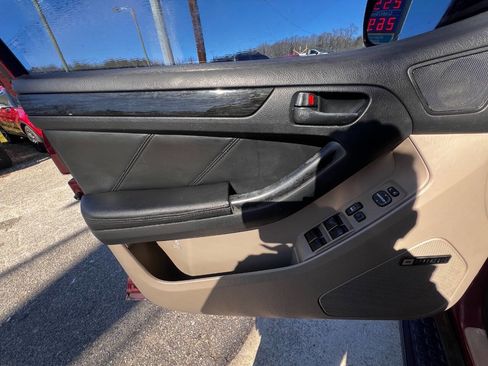 Used 2006 Toyota 4Runner Limited image 17