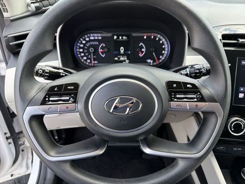 Used 2023 Hyundai Tucson SEL AWD/4WD image 16