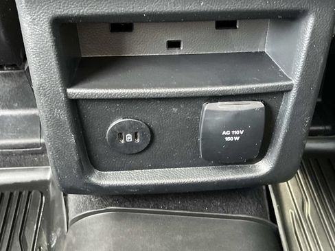 Certified 2023 Ford Edge SEL w/ Convenience Package AWD/4WD image 16