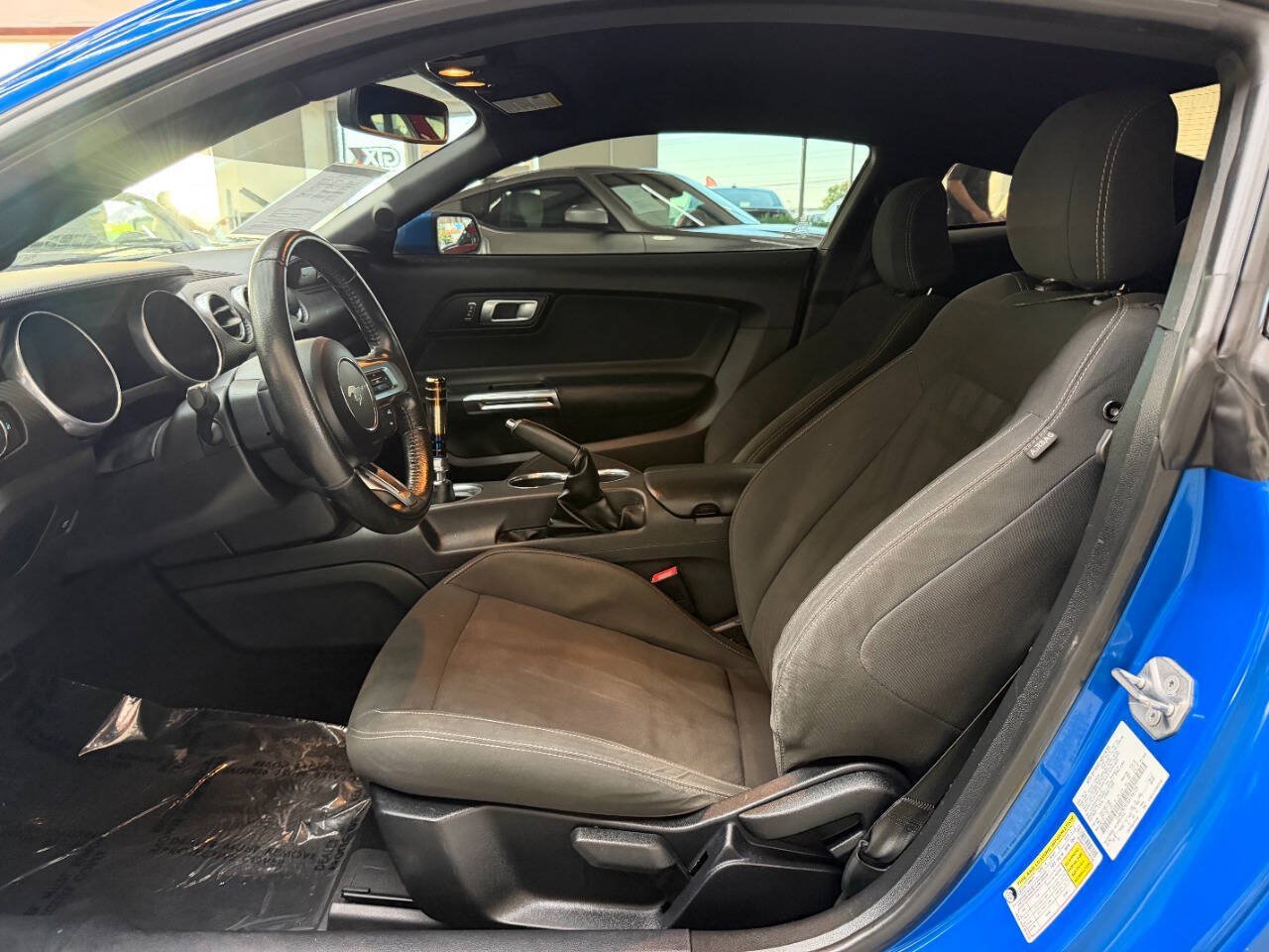Used 2019 Ford Mustang Coupe RWD image 10
