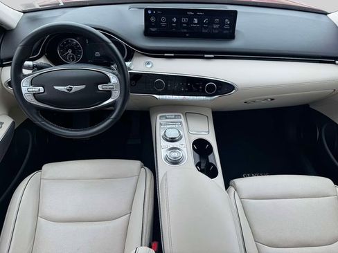 Used 2022 Genesis GV70 2.5T w/ Advanced Package AWD/4WD image 18
