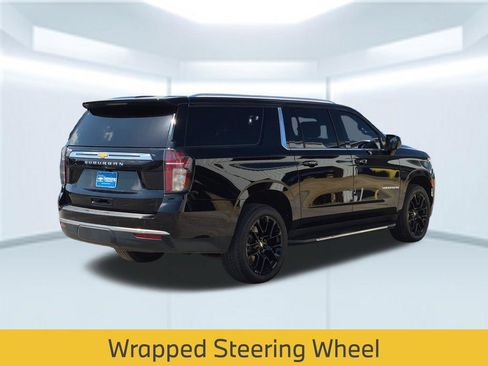 Used 2023 Chevrolet Suburban LS RWD image 6