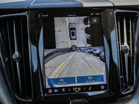 New 2025 Volvo XC60 B5 Ultra w/ Protection Package Premier image 24