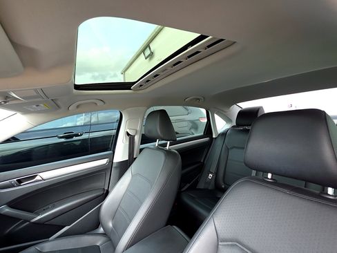 Used 2019 Volkswagen Passat 2.0T Wolfsburg w/ Wheels & Sunroof Package image 12