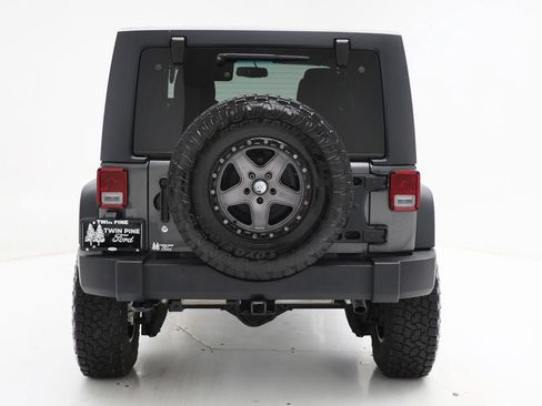 Used 2017 Jeep Wrangler Unlimited Rubicon w/ Dual Top Group image 8