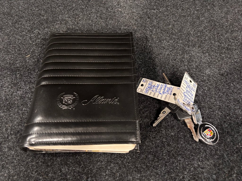 Used 1992 Cadillac Allante FWD image 27