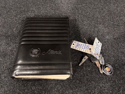 Used 1992 Cadillac Allante image 27