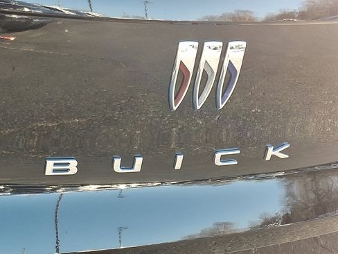 Used 2025 Buick Envista Avenir image 31