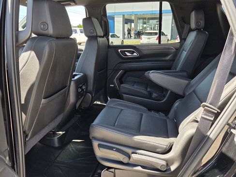 Used 2021 Chevrolet Tahoe LT w/ Luxury Package image 12