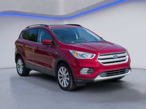 Used 2019 Ford Escape SEL AWD/4WD image 3