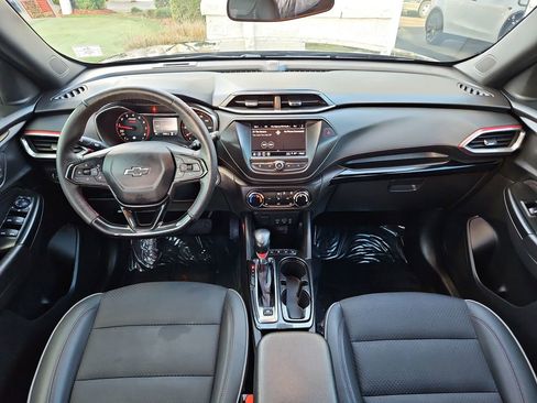 Used 2023 Chevrolet TrailBlazer RS image 9