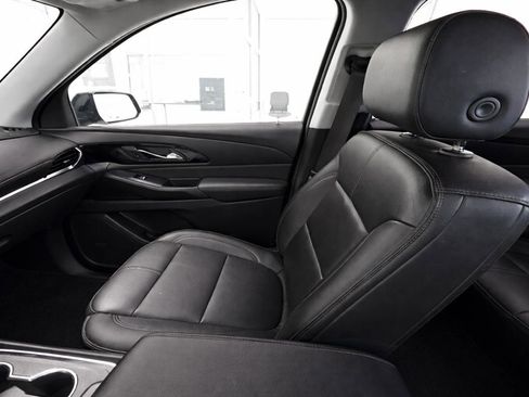 Used 2023 Chevrolet Traverse RS AWD/4WD image 11