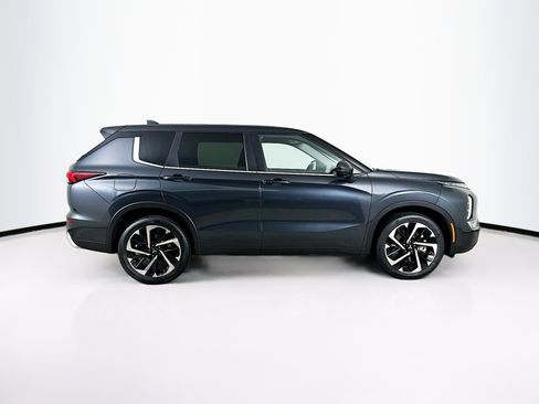 Used 2024 Mitsubishi Outlander SE FWD image 10